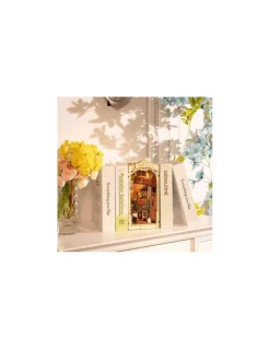 Maquette Floral Corner Book Nook - Rolife