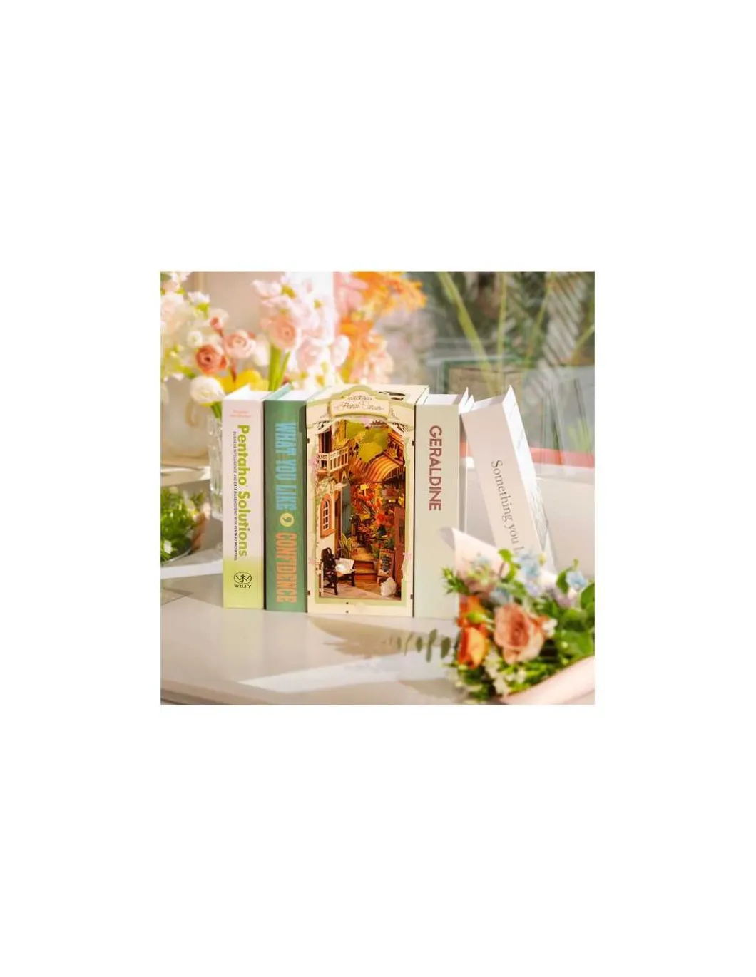 Maquette Floral Corner Book Nook - Rolife