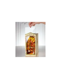 Maquette Floral Corner Book Nook - Rolife