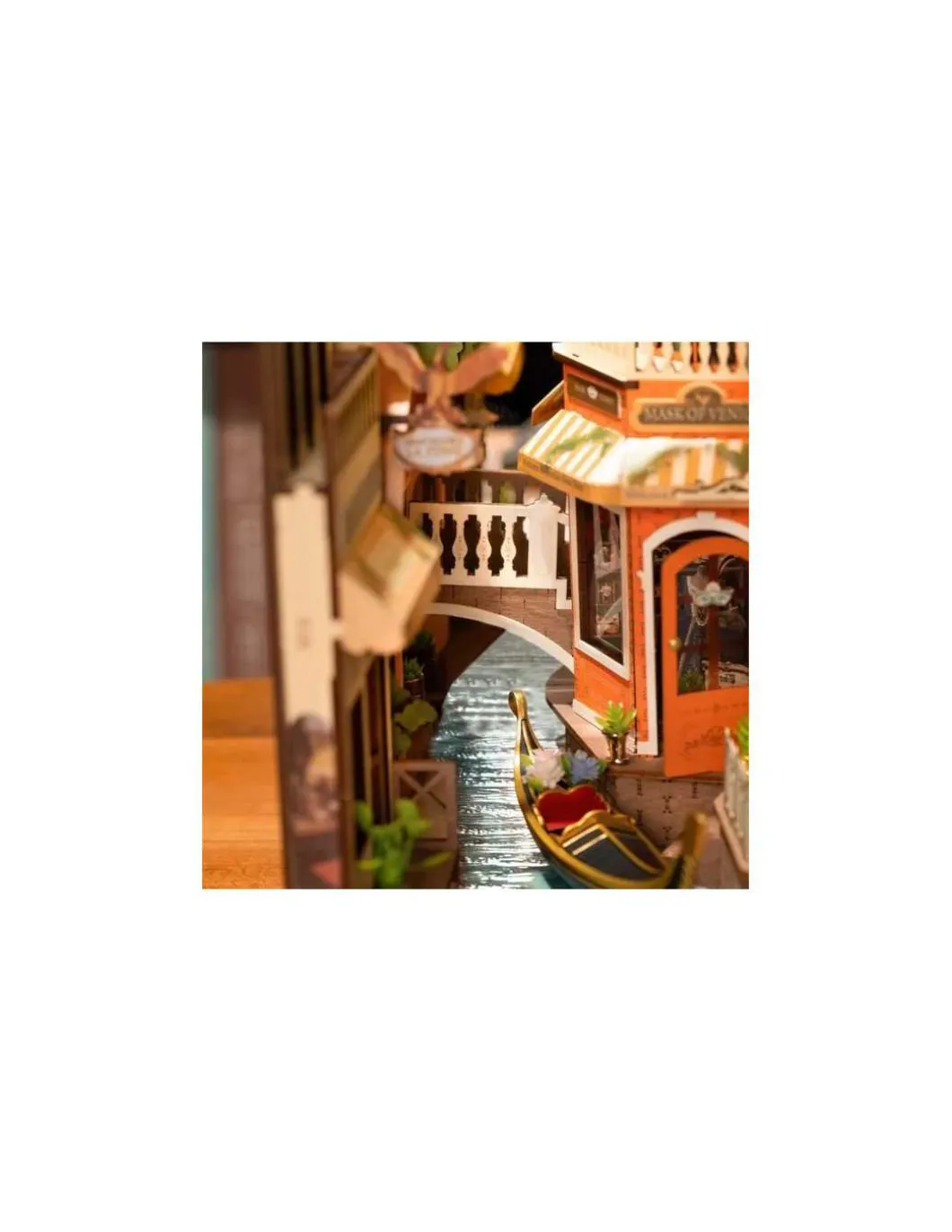 Maquette Romantic Venise Book Nook - Rolife