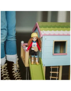 Poupée Lottie jeune inventeur